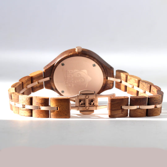 open clasp showing butterfly clasp