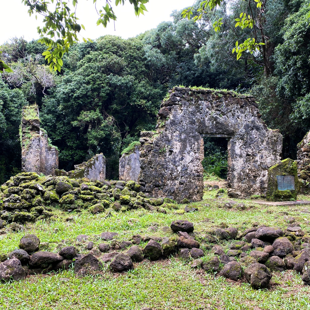 ruins of the summer palace of Hawaiian royalty